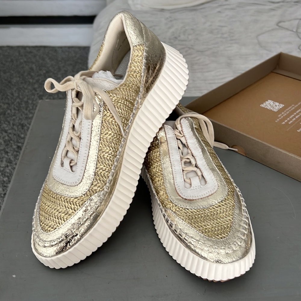 Dolce Vita sneakers gold knit